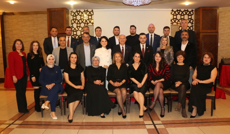 REMAX Hür’den 22. yıla Görkemli kutlama! Başarılı Danışmanlar ödüllendirildi