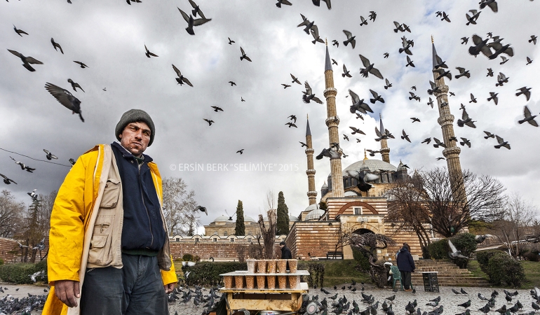 SUBÜ Öğretim Görevlisi Berk’e Geleneksel Türkiye Fotoğraf Yarışması’ndan iki ödül