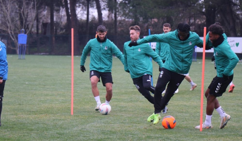 Sakaryaspor, Fatih Karagümrük mesaisine başladı