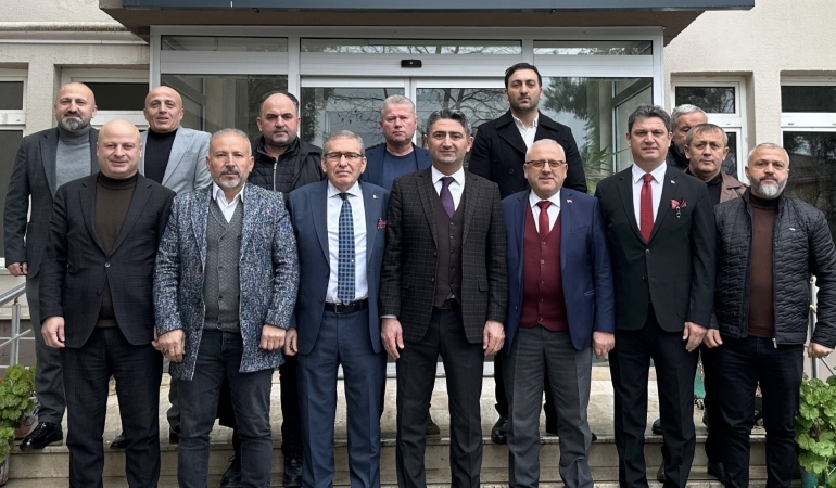 Sakarya ASKF’den Gençlik ve Spor İl Müdürü Cemil BOZ’a Hayırlı Olsun Ziyareti.