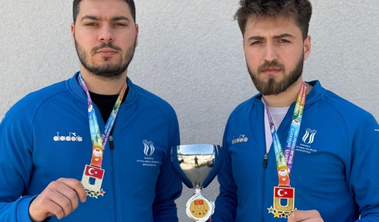 Büyükşehir’in karatecileri Manisa’da şampiyon oldu