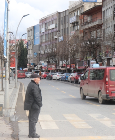 BAĞIMLILIKLA MÜCADELEDE YEŞİL HİLAL FARKINDALIĞI GÖRENLERİN DİKKATİNİ ÇEKİYOR