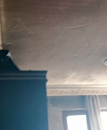 ÇAKMAKLA OYNAYAN ÇOCUK EVİ YAKTI