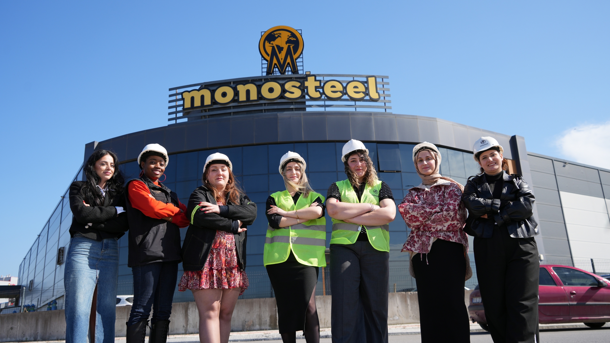 TONLARCA AĞIRLIKTAKİ ÇELİKLERİN PROJELERİNE OJELİ PARMAKLARIYLA YÖN VERİYORLAR KADIN MÜHENDİSLERDEN ÇIKAN PROJELER, DÜNYANIN DÖRT BİR YANINA YAYILIYOR PROJE MÜHENDİSİ SEMRA SENA BOZKURT: "MESLEKLERİN CİNSİYETSİZ OLDUĞUNU DÜŞÜNÜYORUM"