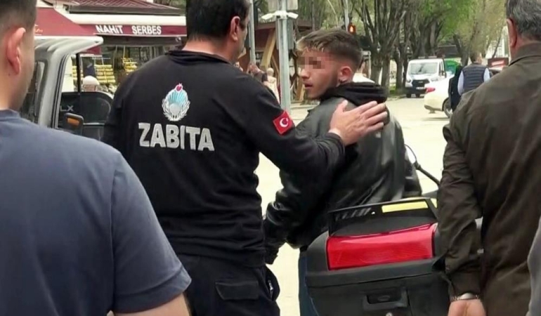 Hem suçlu hem güçlü: Yasak olan yere motosikletle girdi, zabıtayla böyle tartıştı