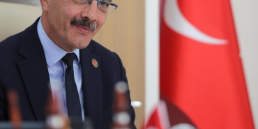 Erenler Belediye Başkanı Şenol Dinç