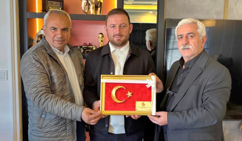 Sakarya Gaziantepliler Derneği’nden hayırsever iş insanı Faruk Koç’a anlamlı ziyaret