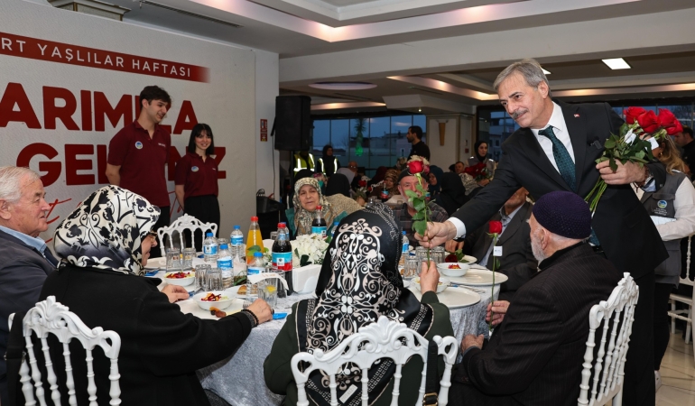Yusuf Alemdar’dan yürek ısıtan kucaklaşma:  “Daima yanınızda olmaya devam edeceğiz”