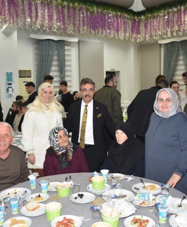 thumbnail_“BİZ BÜYÜK BİR AİLEYİZ” (2)