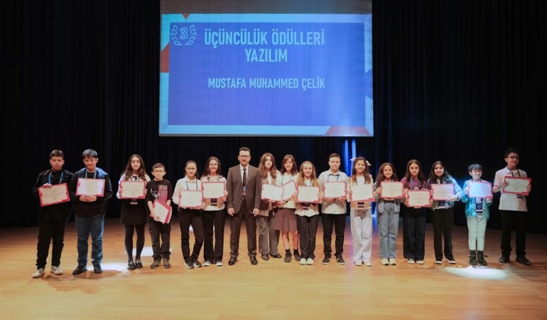 Araştırma projelerini SUBÜ’de sergilediler