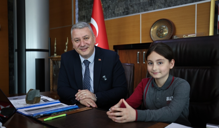 Başkanlık Koltuğu Geleceğin Temsilcilerine Emanet  