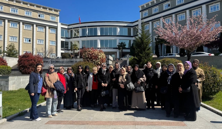 Büyükşehir’in özel çocukları aileleriyle birlikte panelde buluştu