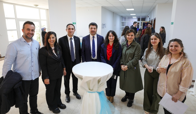SUBÜ tam kurumsal akreditasyonunu kutladı