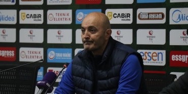 SAKARYASPOR - PENDİKSPOR MAÇININ ARDINDAN PENDİKSPOR TEKNİK SORUMLUSU METİN İLHAN: "HAKEMİN TUTARLILIĞI MOTİVASYONUMUZU, OYUN DÜZENİMİZİ BOZDU" SAKARYASPOR TEKNİK DİREKTÖRÜ İLKER PÜREN: "BU GALİBİYETİ TARAFTARIMIZA HEDİYE EDİYORUM"