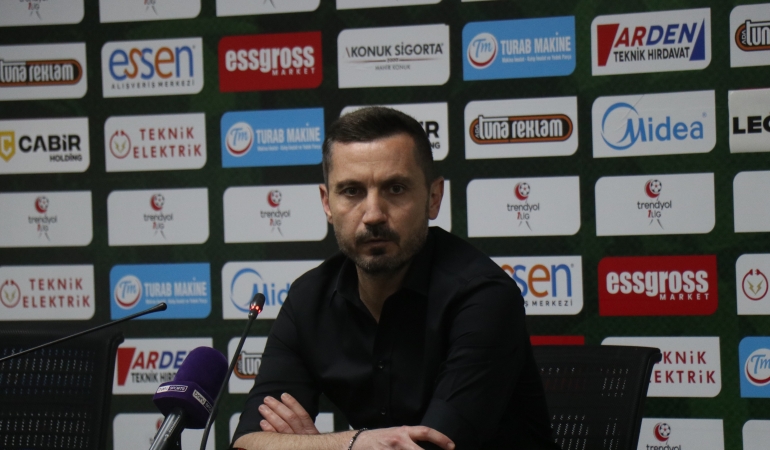 SAKARYASPOR - PENDİKSPOR MAÇININ ARDINDAN PENDİKSPOR TEKNİK SORUMLUSU METİN İLHAN: "HAKEMİN TUTARLILIĞI MOTİVASYONUMUZU, OYUN DÜZENİMİZİ BOZDU" SAKARYASPOR TEKNİK DİREKTÖRÜ İLKER PÜREN: "BU GALİBİYETİ TARAFTARIMIZA HEDİYE EDİYORUM"