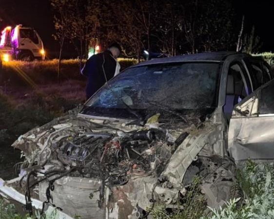 Söğütlü’de tarlaya uçan otomobildeki 4 kişi yaralandı