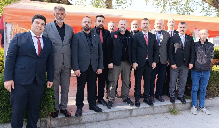 Türkiye Yüzyılı Partisi’nden Sapanca’ya çıkarma; Genel Merkez heyeti esnafı ziyaret etti, Gazze için kurulan destek çadırına anlamlı destek verdi