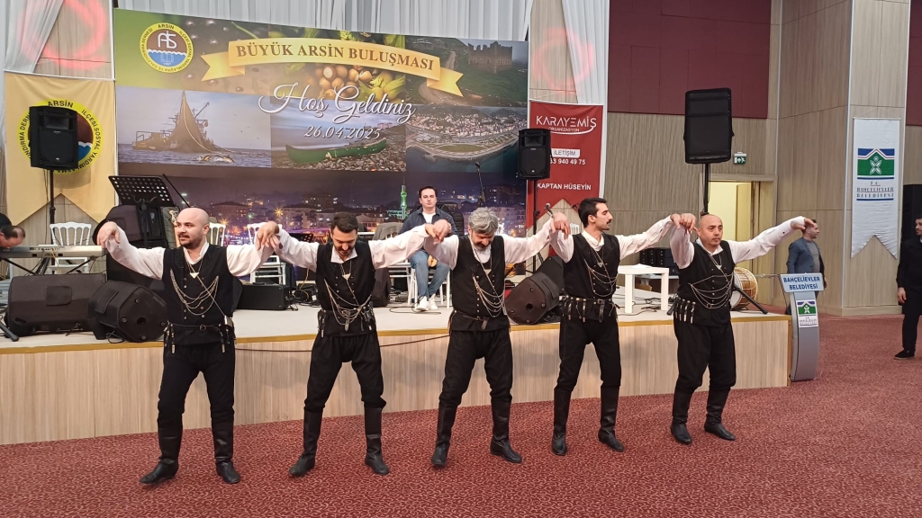 'Büyük Arsin Buluşması' İstanbul’da Karadeniz coşkusuna sahne oldu