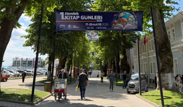 KİTAPSEVERLERE MÜJDE:HENDEK KİTAP GÜNLERİ BAŞLIYOR