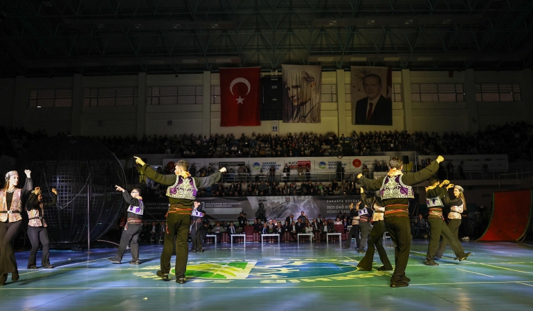 Sakarya’da spor tarihine ‘şölen’ adıyla yazılacak gece: “Sakarya bisikletin, sporun ve kardeşliğin şehri olarak anılacak”