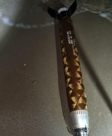 SAHİLDE GEZİNTİYE ÇIKAN VATANDAŞ FARK ETTİ: EKİPLER HAREKETE GEÇTİ KARASU SAHİLİ'NDE ROKET MOTORU BULUNDU