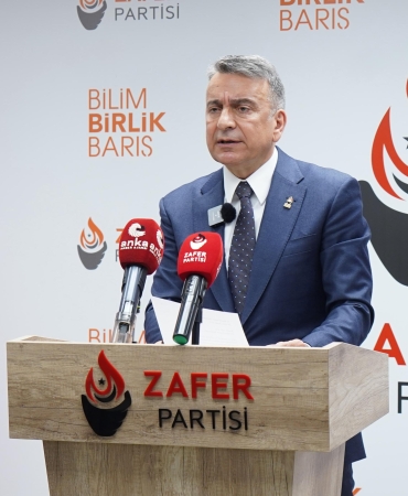 Azmi Karamahmutoğlu