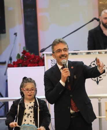 “BİZ BİRLİKTE GÜÇLÜYÜZ” (6)