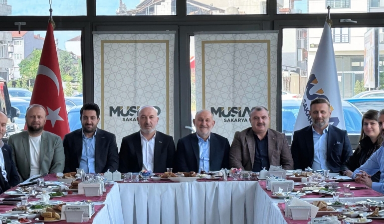 Başkan Püsküllü; MÜSİAD Sakarya’da sektör kurullarıyla hasbihal etti