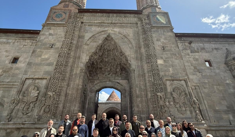 MÜSİAD Sakarya’dan Erzurum’a kültürel çıkarma