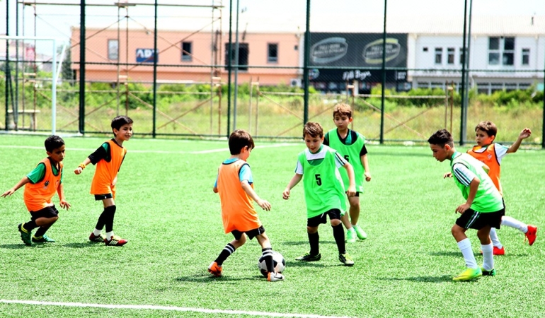 Başkan Alemdar şehrin yeni spor tesisi için müjdeli haberi paylaştı:  “Kazımpaşa’nın beklediği projede ihaleye çıkılıyor”