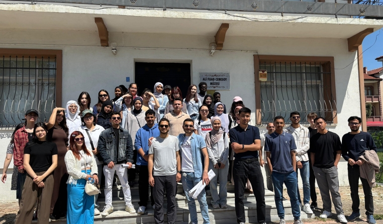 Türkiye’nin dört bir yanından genç Sakarya’yı Büyükşehirle keşfetti