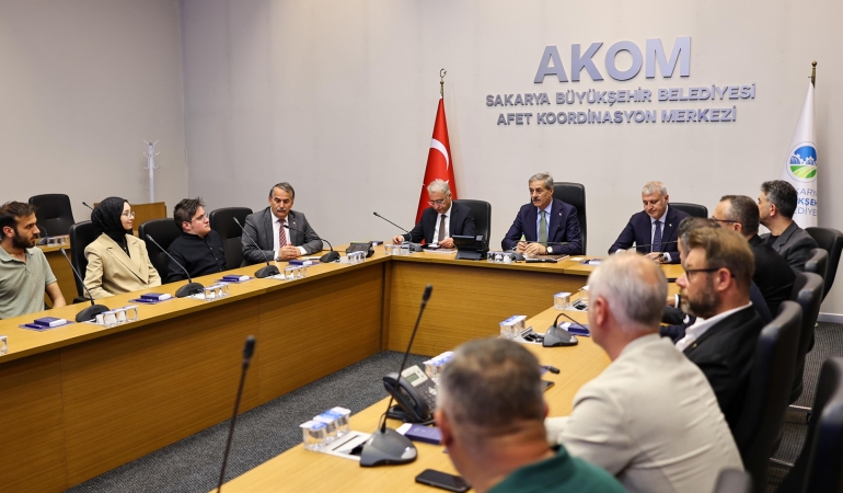 230’dan fazla firma ve 30 bin ziyaretçiyle Sakarya kapısını yine dünyaya açıyor: “Sakarya’mıza ve ülkemize yakışır bir fuar olacak”