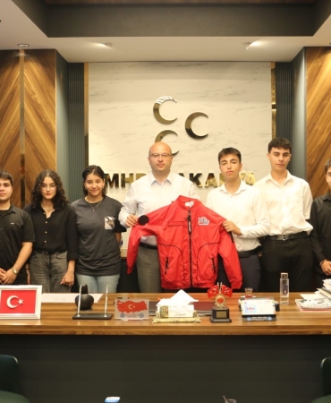 1043ed56-ec90-4ca9-8ee5-59a2b4c5843d