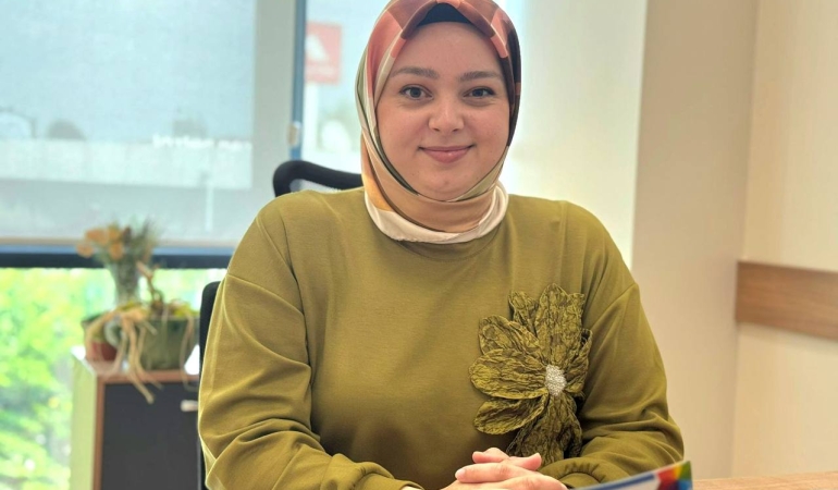 Ecran Alim Albayrak