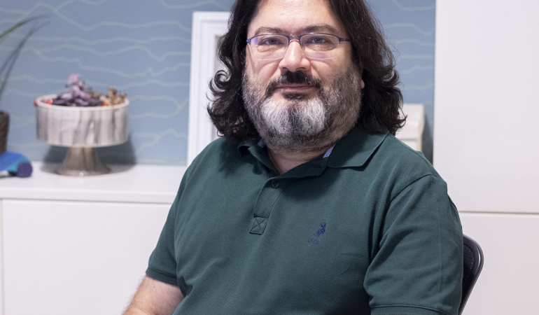 PSİKİYATRİ UZMANI PROF. DR. KÜLTEGİN ÖGEL_211728610