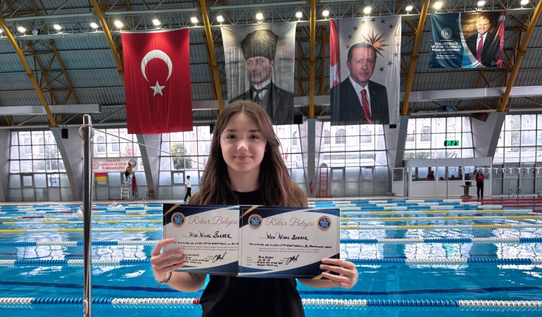 Kobaş yüzmenin rekortmen kızı; Nisa Nihal Berber’den hem Sakarya rekoru hem Türkiye beşinciliği