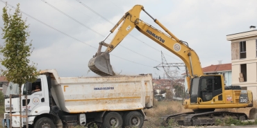 BAŞKAN ŞENOL DİNÇ YENİ PAZAR ALANINI İNCELEDİ (5)