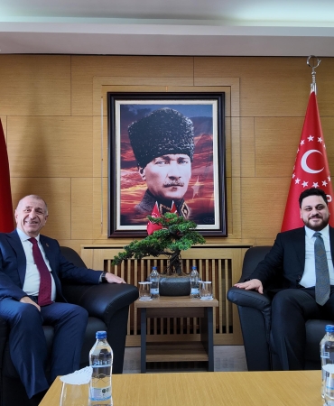 Ümit Özdağ, Hüseyin Baş'ı ziyaret etti