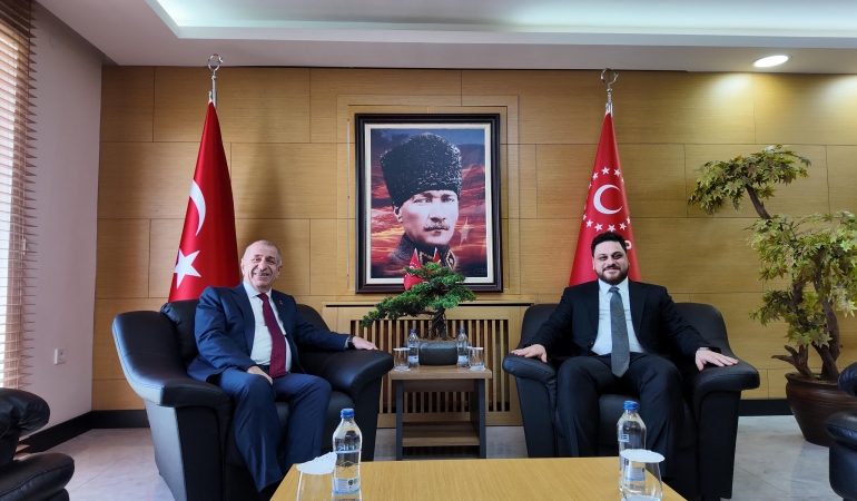 Ümit Özdağ, Hüseyin Baş’ı ziyaret etti
