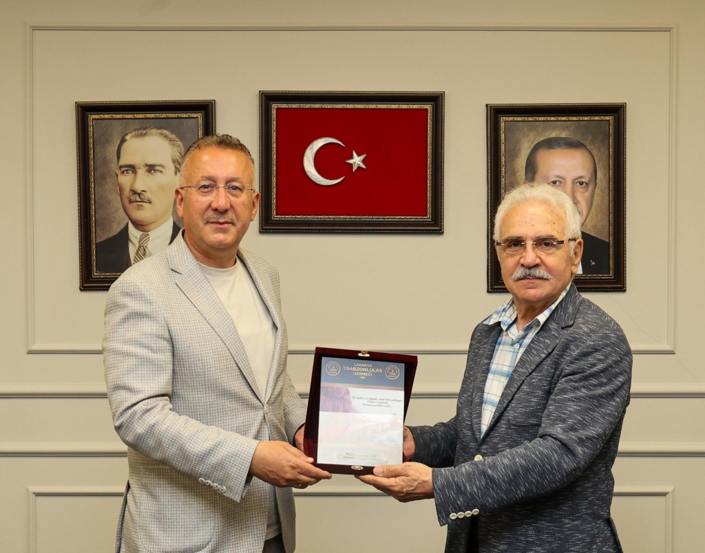 Sakarya Trabzonlular Derneği’nden Başkan Işıksu ve Başkan Dinç’e Ziyaret