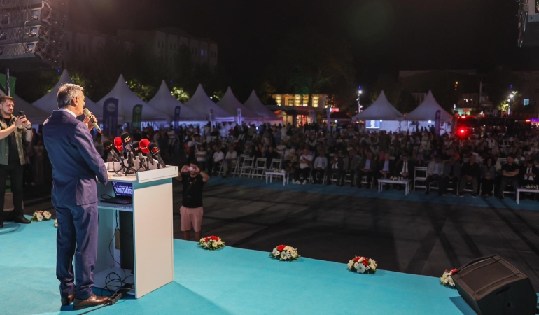 17 Ağustos’un yıl dönümünde Başkan Alemdar’dan dönüşüm vurgusu:  “Dirençli şehir hedefi hepimizin ortak sorumluluğudur”