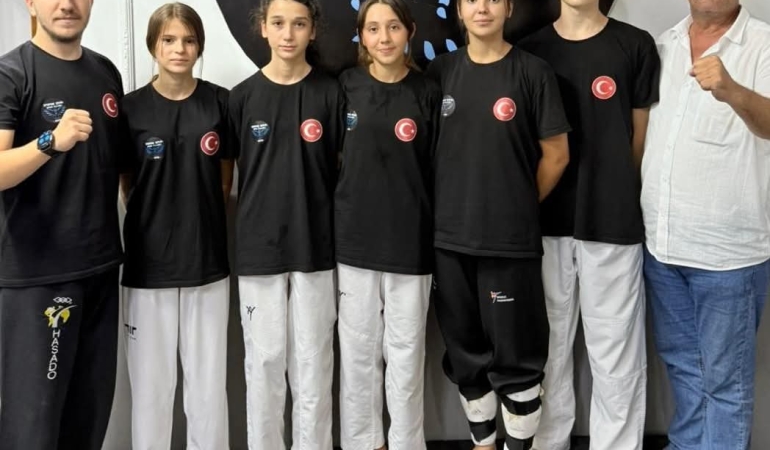 Sırbistan’ın Niş kentinde düzenlenen Multi Games (Avrupa Oyunları)’nda sporcumuz Elif Sena Kırdar bronz madalya 🥉 kazanarak hepimizi gururlandırdı!