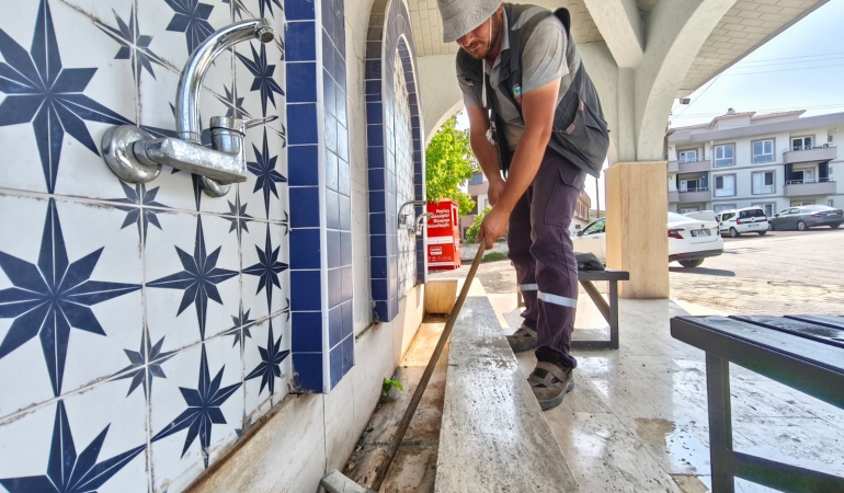 Serdivan Belediyesi’nden Temizlik Atağı