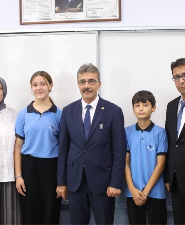 thumbnail_BAŞKAN ŞENOL DİNÇ O ÖĞRENCİNİN SÖZÜNÜ YERİNE GETİRDİ (1)