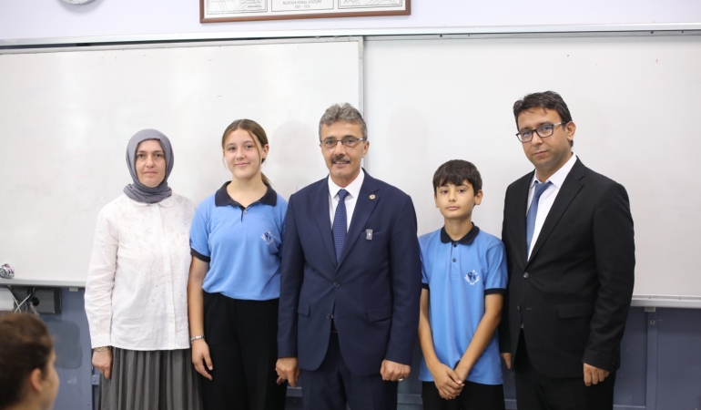 thumbnail_BAŞKAN ŞENOL DİNÇ O ÖĞRENCİNİN SÖZÜNÜ YERİNE GETİRDİ (1)