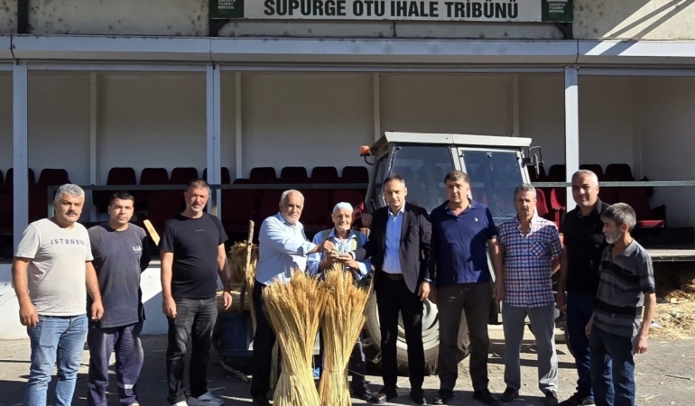 Sakarya Ticaret Borsası’nda İlk Mahsul Hediyesi Verildi