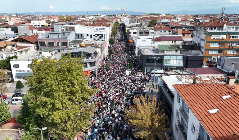 Sakarya mazlumun yanında olduğunu bir kez daha gösterdi”