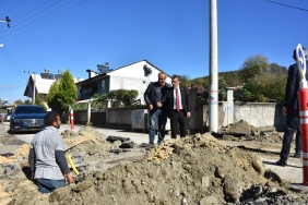 BAŞKAN ŞENOL DİNÇ, DEĞİRMENDERE’DE DOĞALGAZ ÇALIŞMALARINI İNCELEDİ (3)