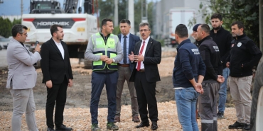 ERENLER DE ÇALIŞMALAR HIZ KESMİYOR YIL SONUNA KADAR 30 BİN TON ASFALT ATILACAK (7)