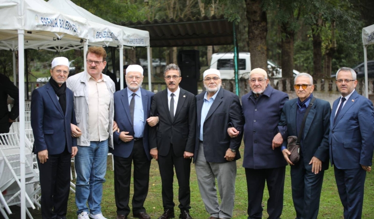 HAFIZ HASAN HOCA DUALARLA ANILDI
